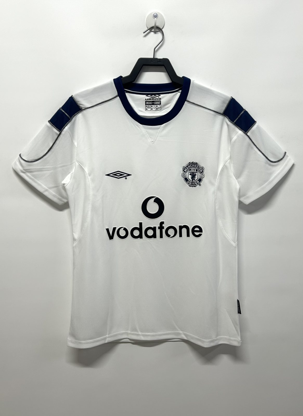 2000-01 Manchester United Away Retro Shirt