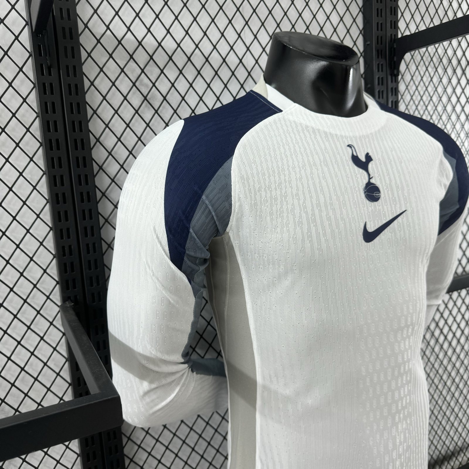 2025-26 Tottenham Hotspur Home Long-Sleeve Jersey – Player Version