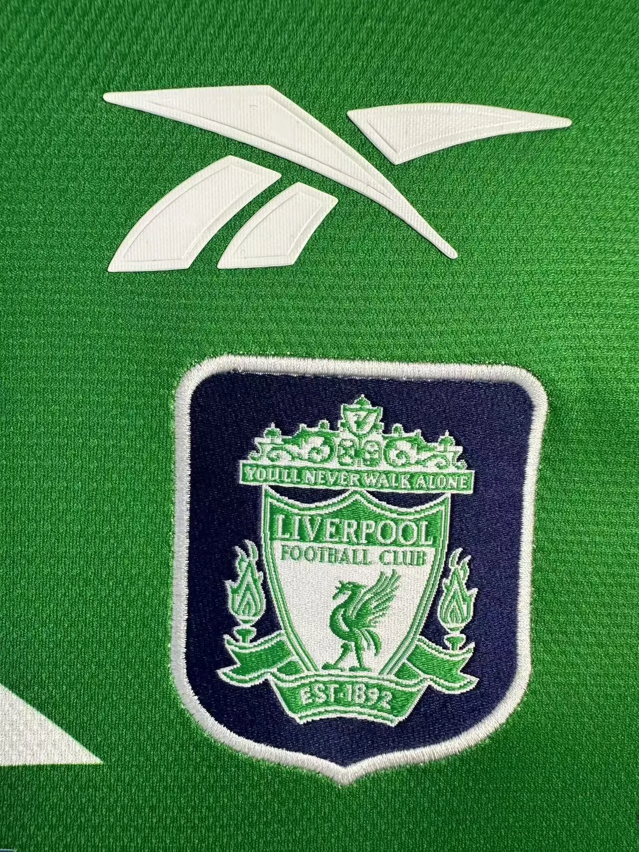 1999-00 Liverpool Away Retro Jersey