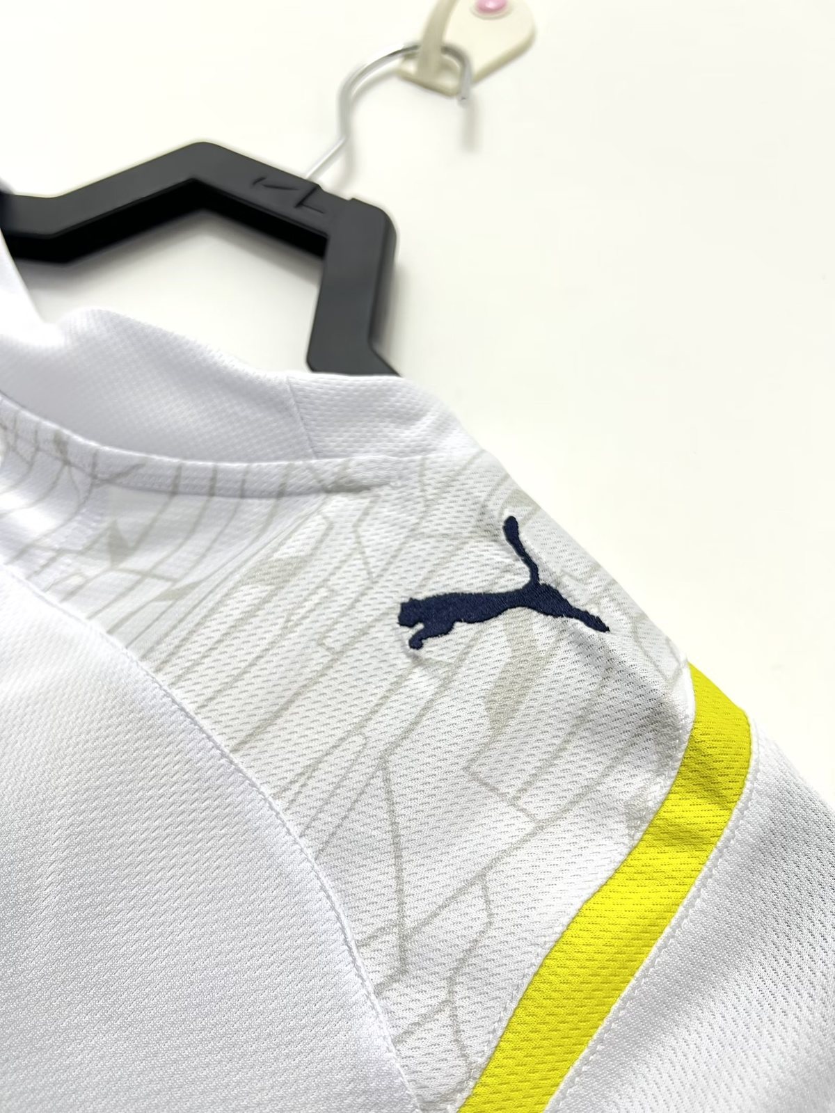 2009-10 Tottenham Hotspur Home Retro Kit