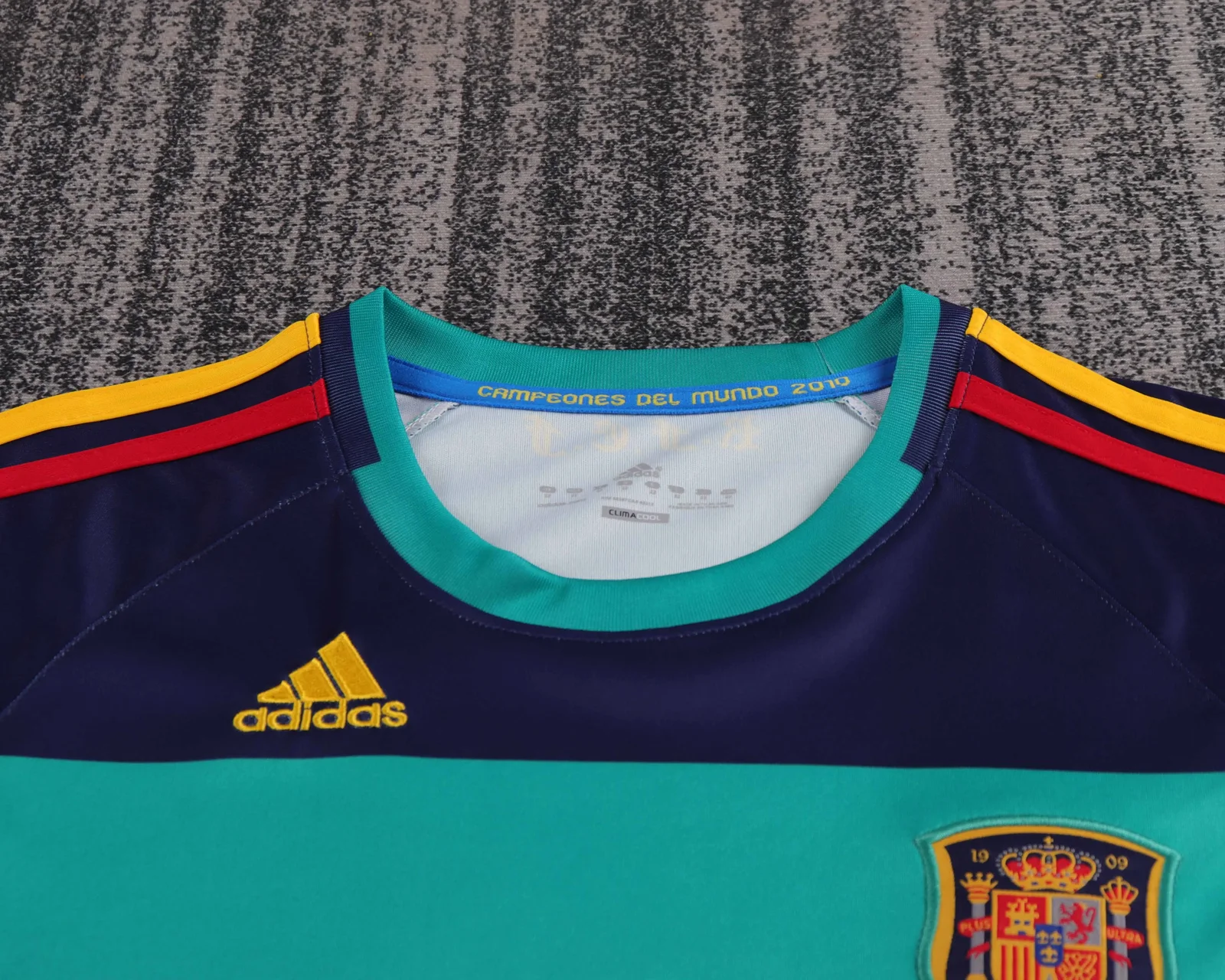 2010 Spain Goalkeeper Retro Jersey - Kids Sizes