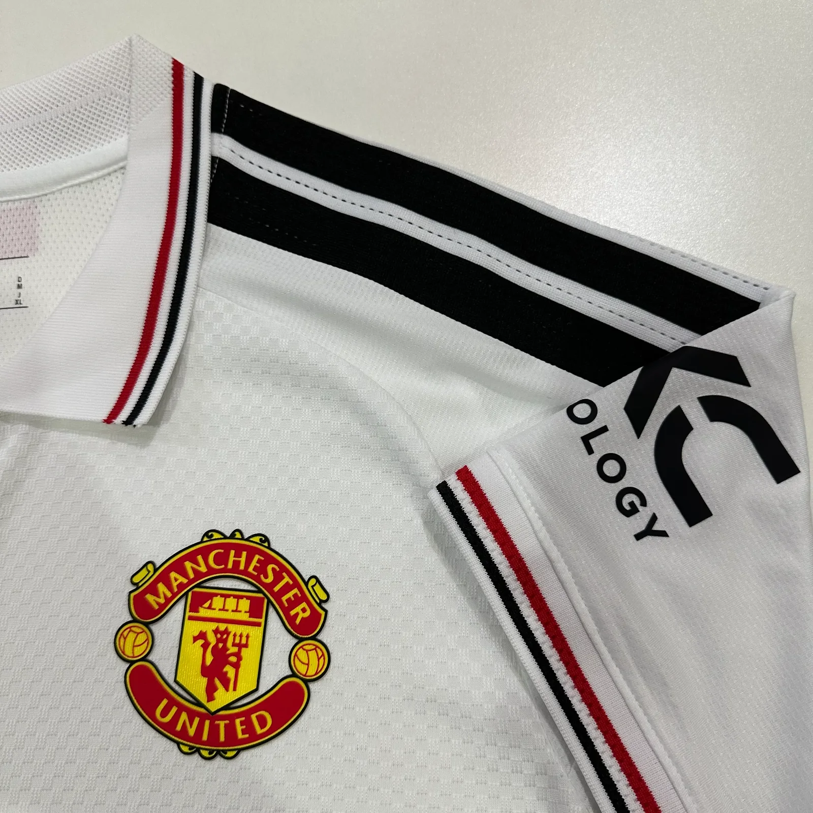 复制2026-27 Manchester United Goalkeeper Jersey - Player Version