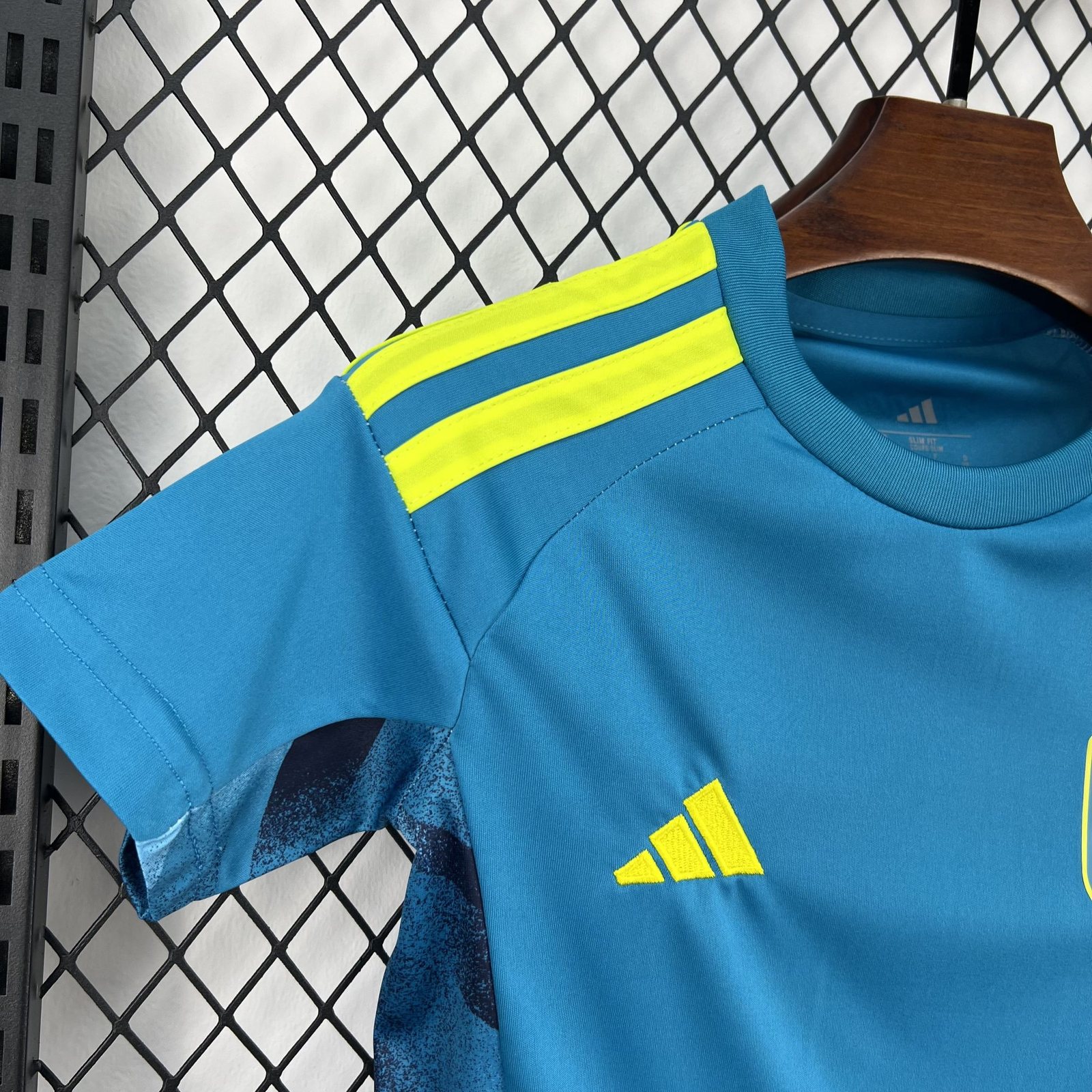 2026-27 Spain Goalkeeper Jersey - Kids'