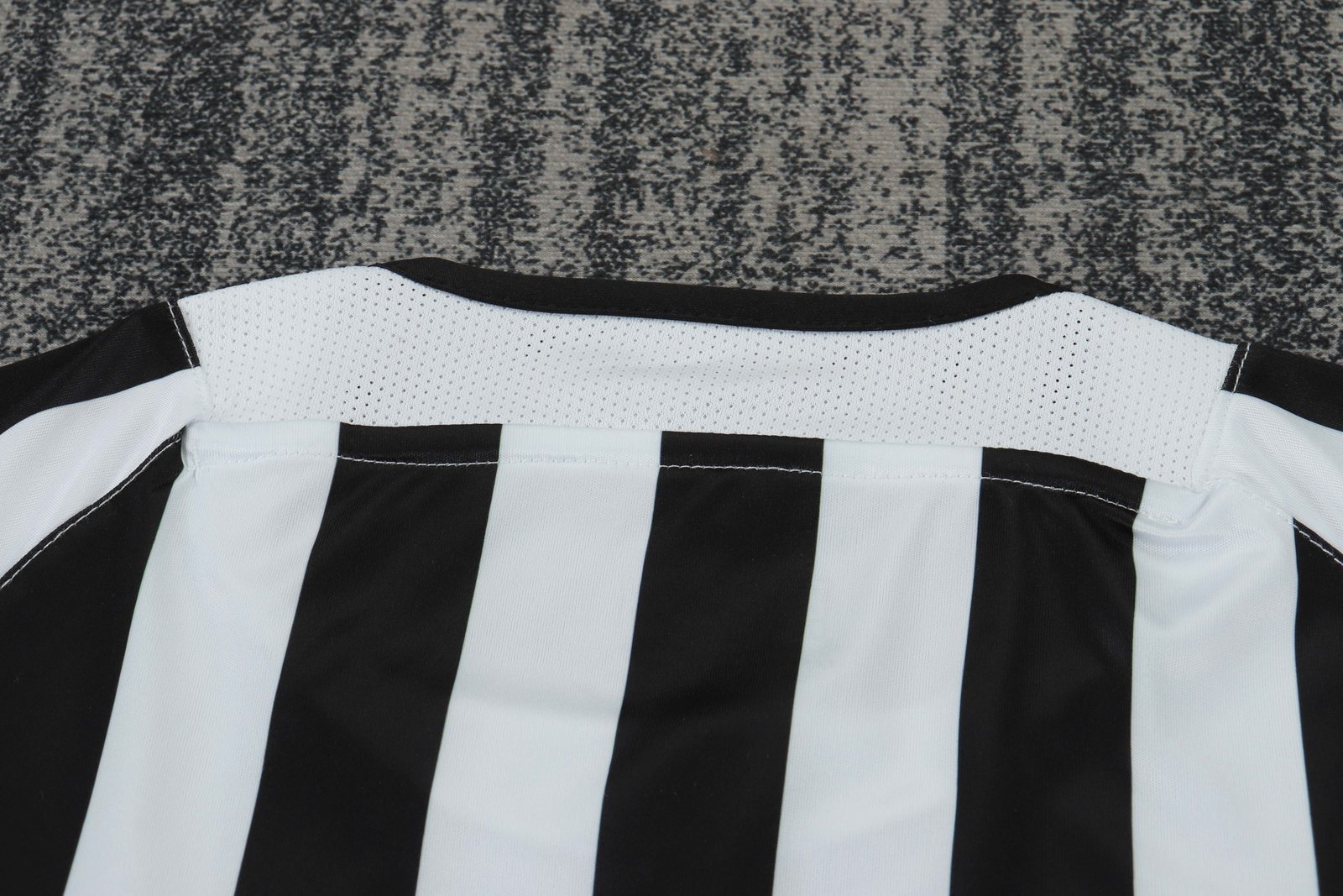 2003-04 Juventus Home Retro Jersey - Children's