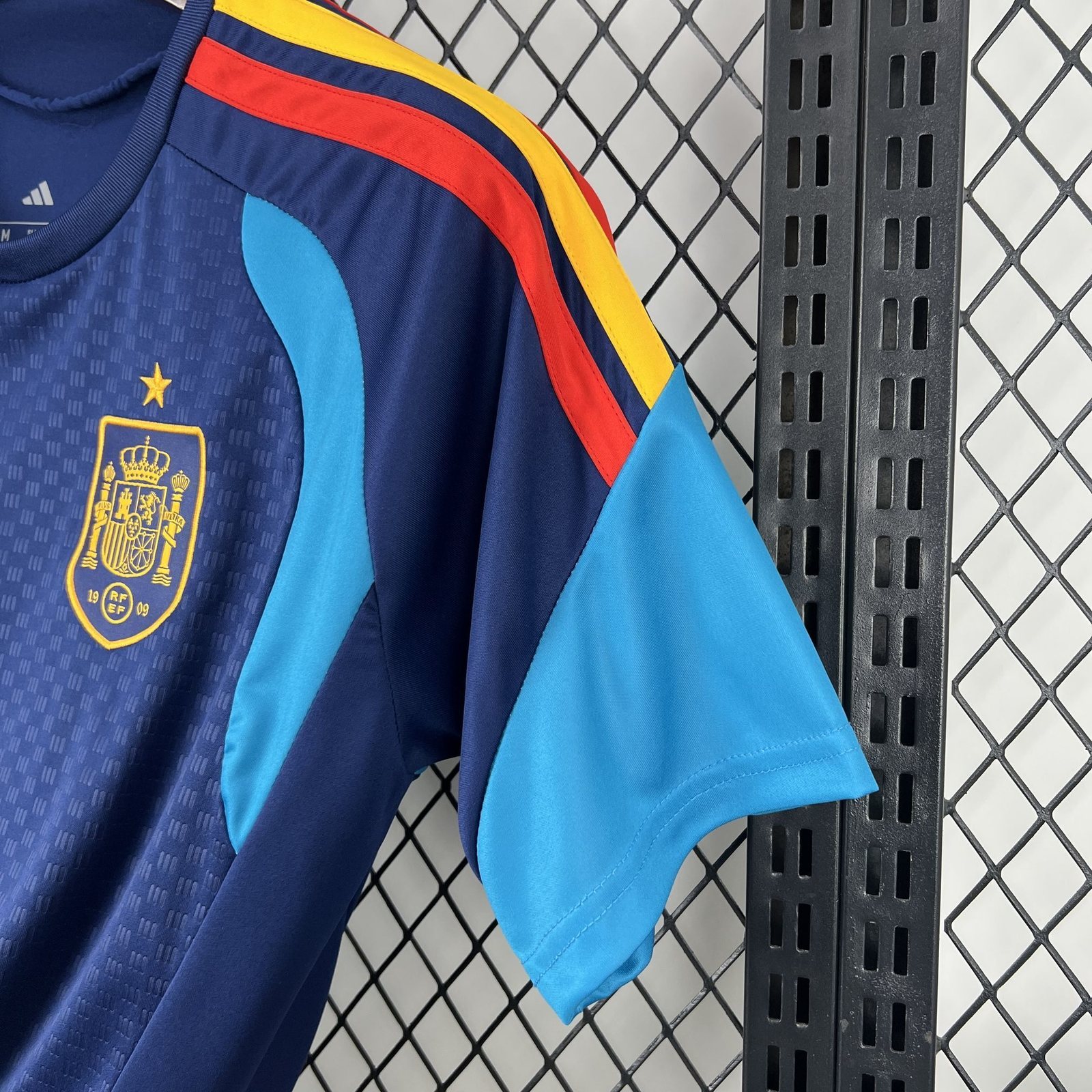 2026-27 Spain Training Jersey – Fan Version