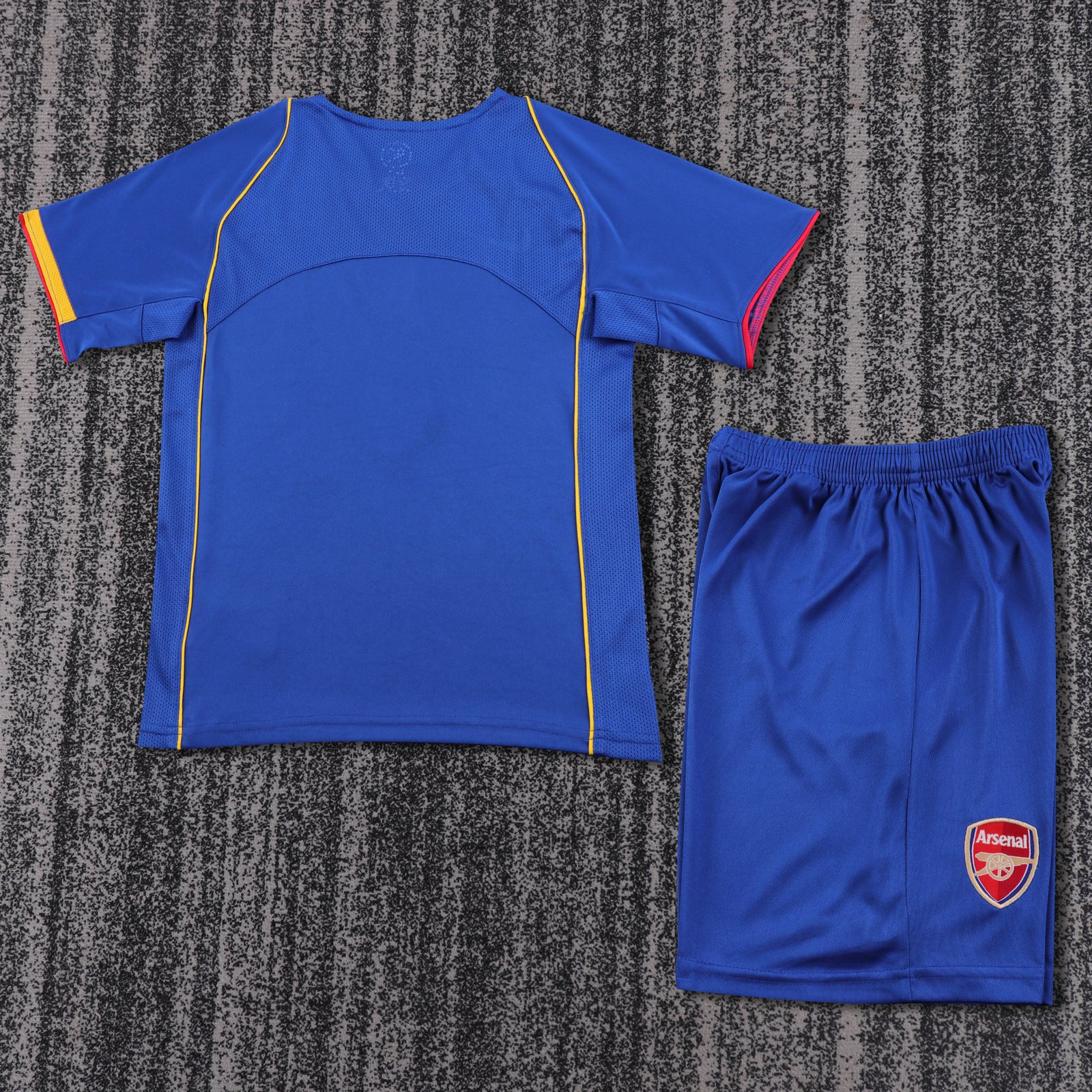 2004-05 Arsenal Away Retro Jersey - Kids