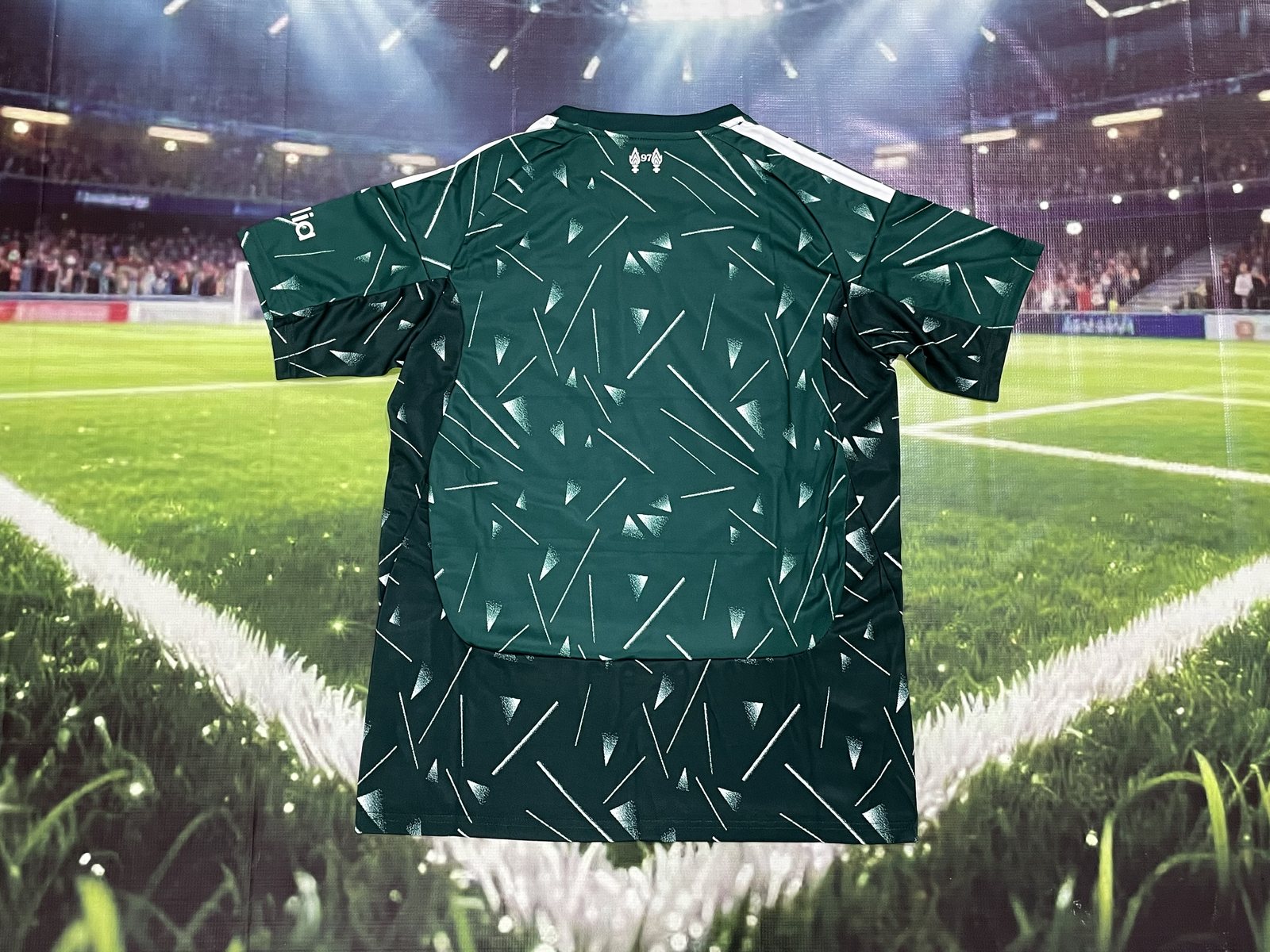 2026-27 Liverpool Goalkeeper Jersey - Fan Edition