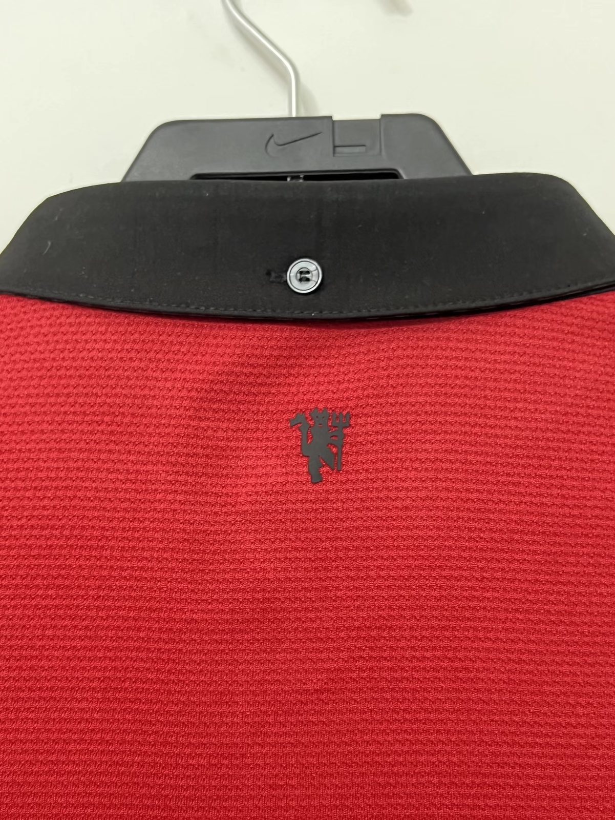 2013-14 Manchester United home retro jersey