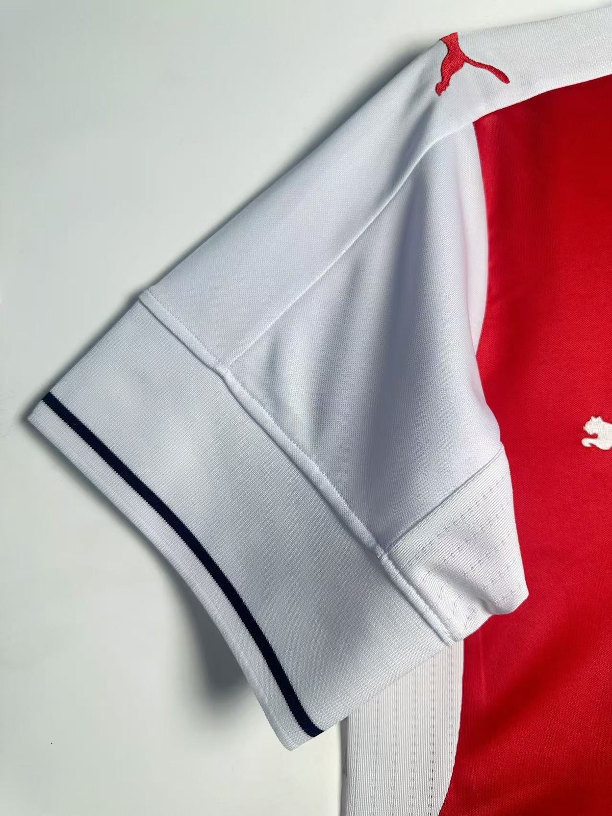2016-17 Arsenal Retro Home Jersey