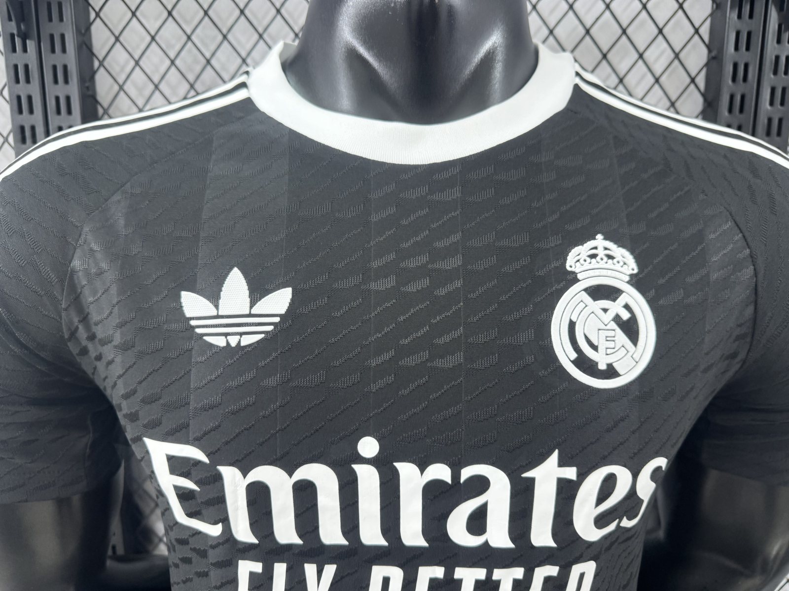 2025-26 Real Madrid Goalkeeper Jersey – Player Version
