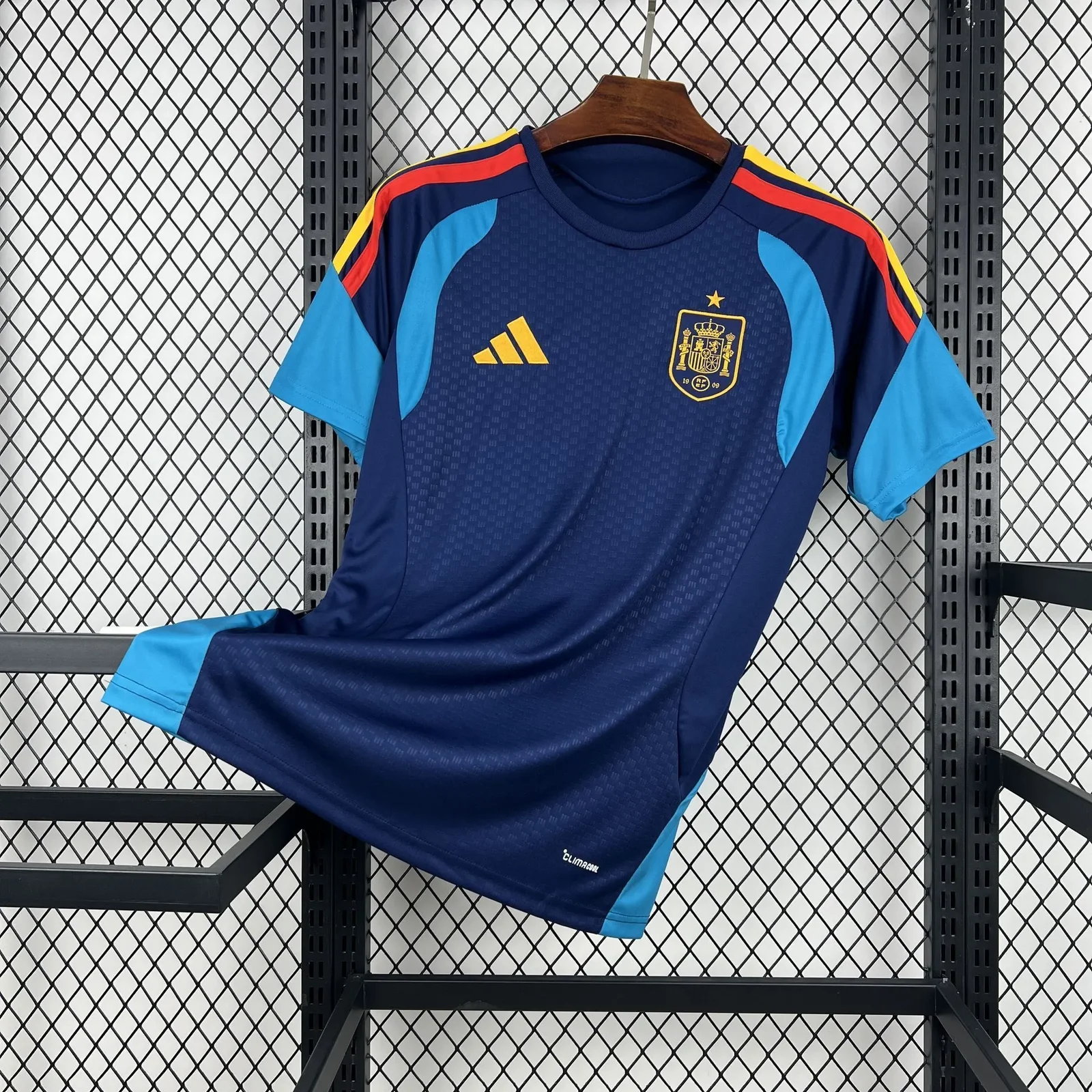 2026-27 Spain Training Jersey – Fan Version