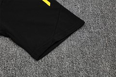 2025-26 Manchester United black short-sleeved training jersey
