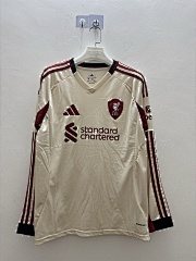 2025-26 Liverpool away long-sleeved jersey.