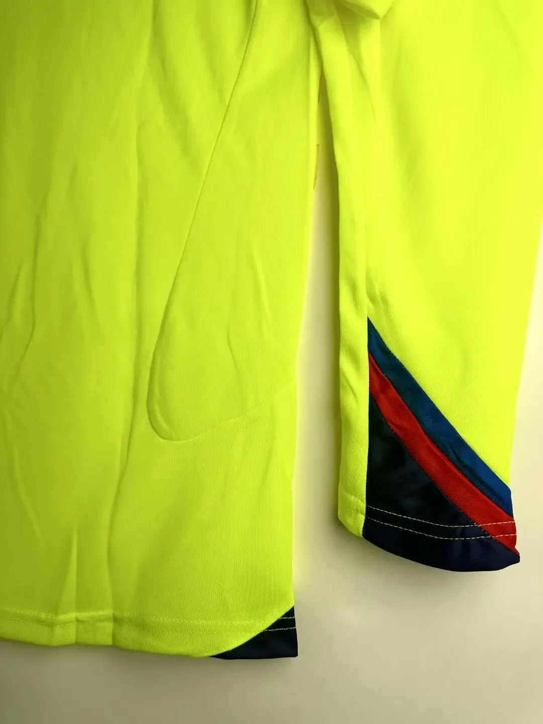 2005-06 Barcelona Away Long Sleeve Retro Jersey