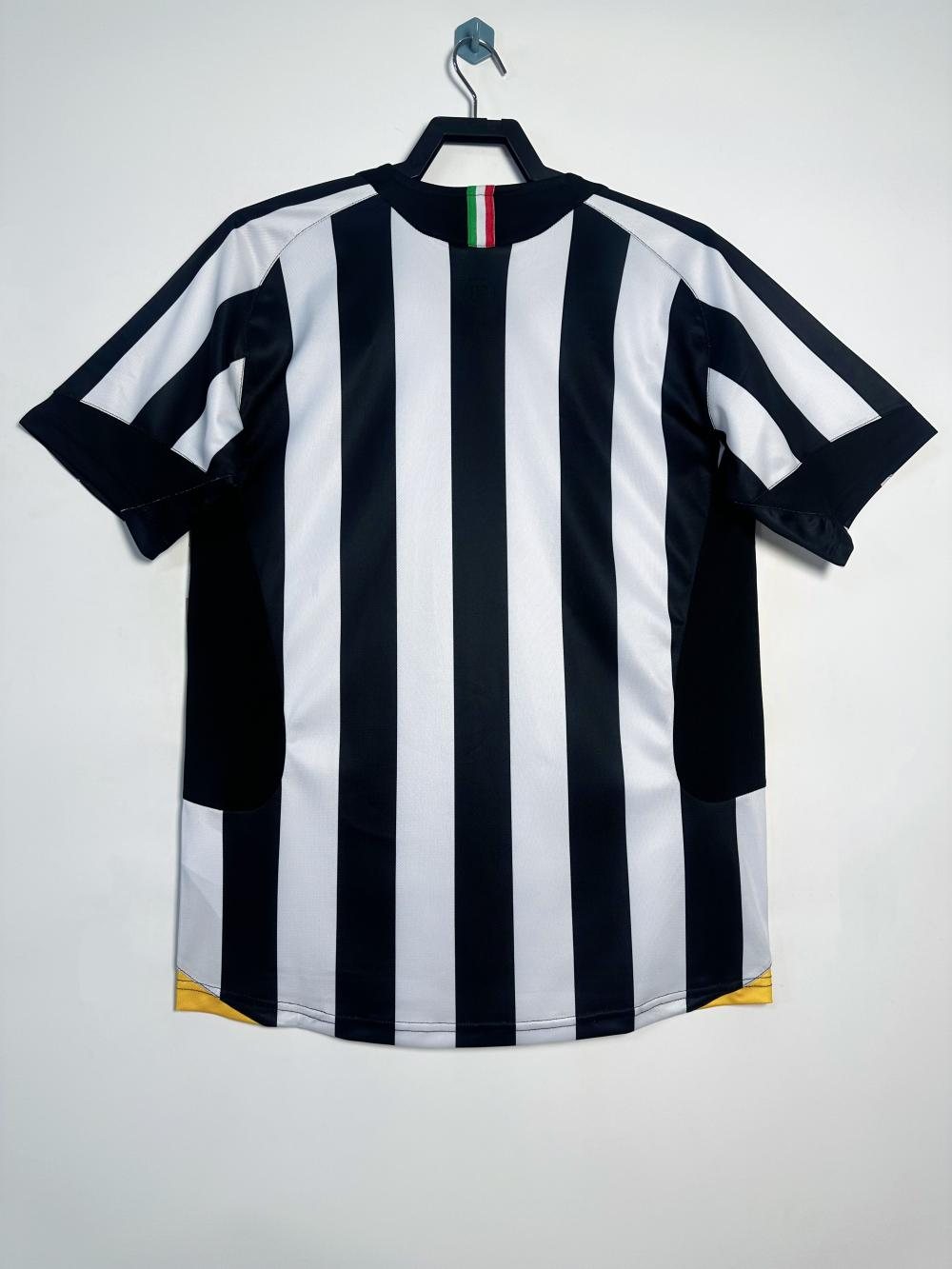 2005-06 Juventus Home Retro Jersey