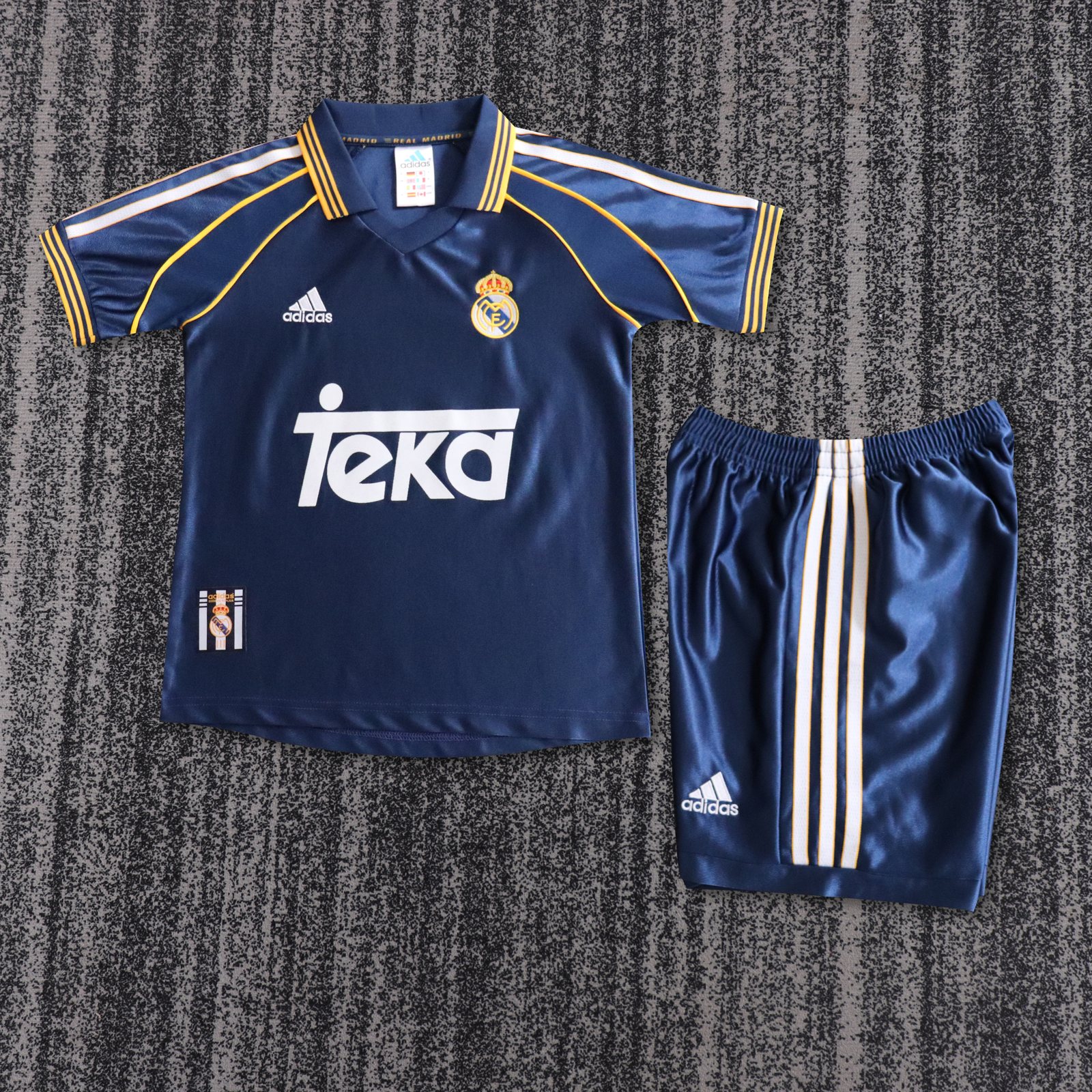 1998-00 Real Madrid Away Shirt - Kids Sizes