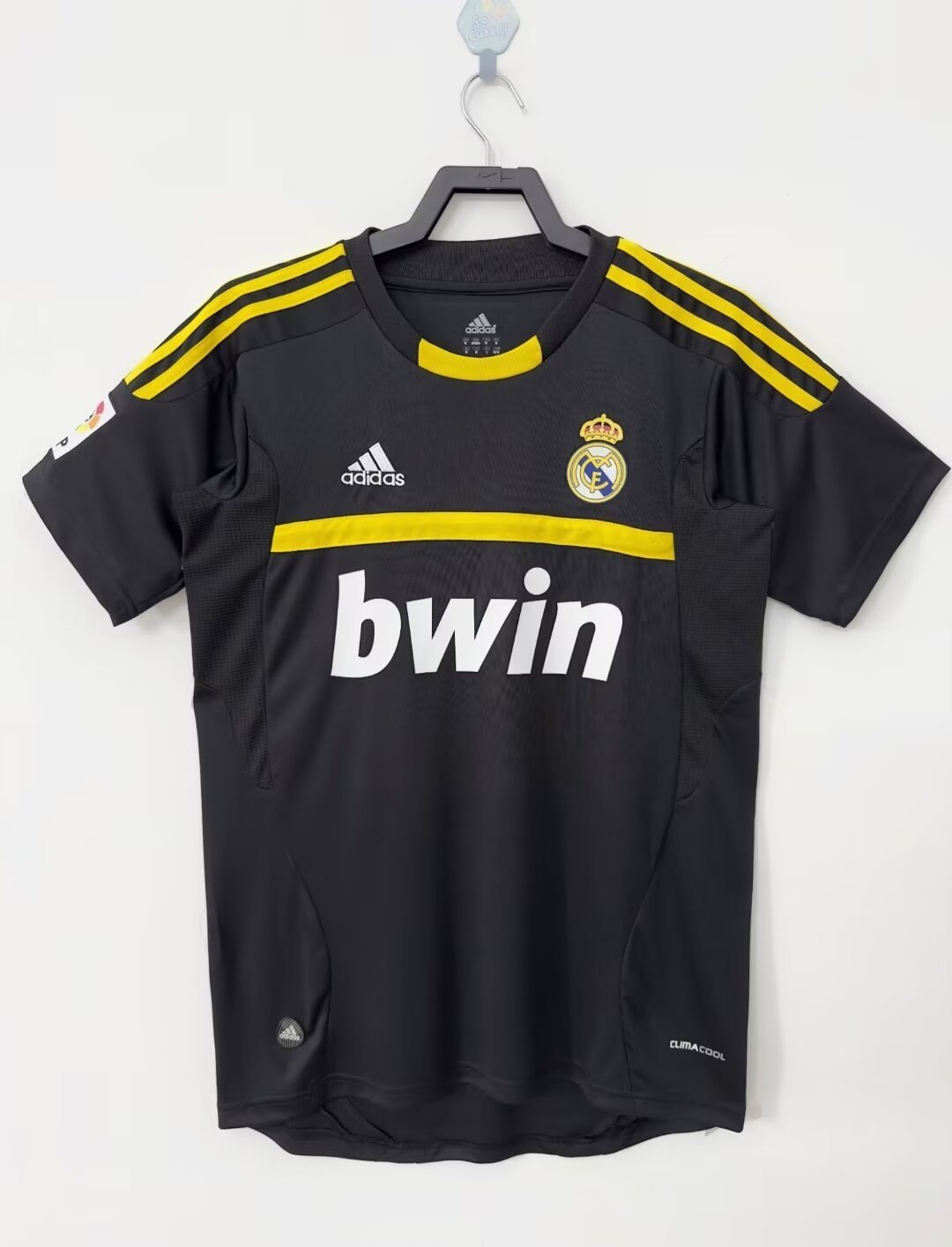 2011-12 Real Madrid Black Goalkeeper Retro Jersey