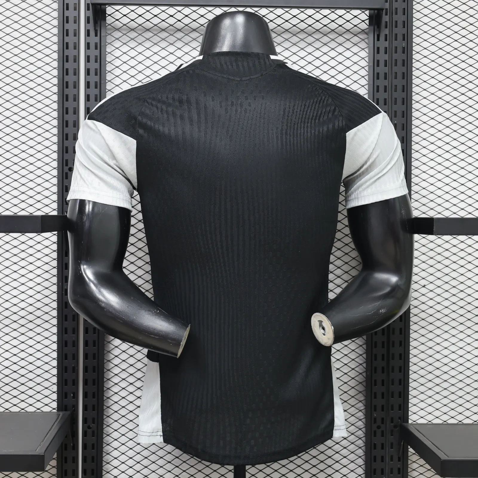 2026-27 Liverpool Training Kit - Player Version