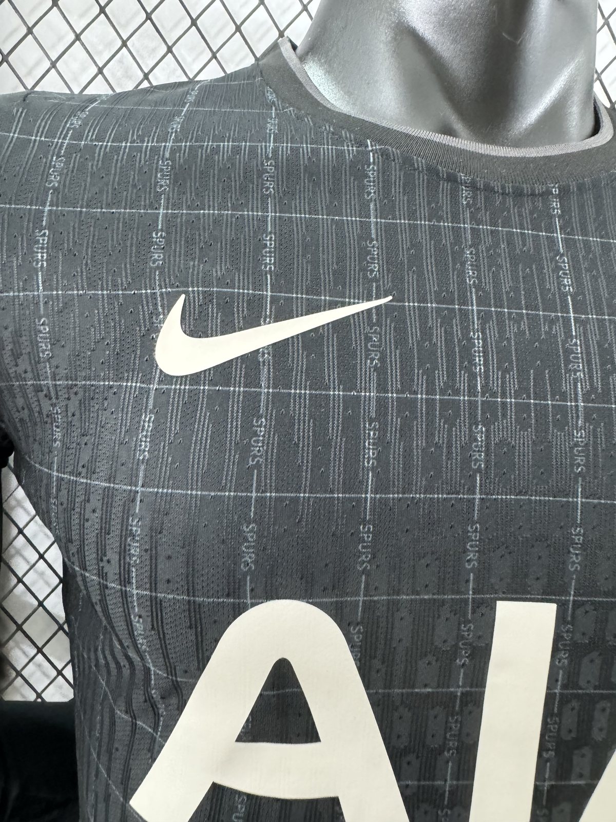 2025-26 Tottenham Hotspur Away Long-Sleeve Jersey – Player Version