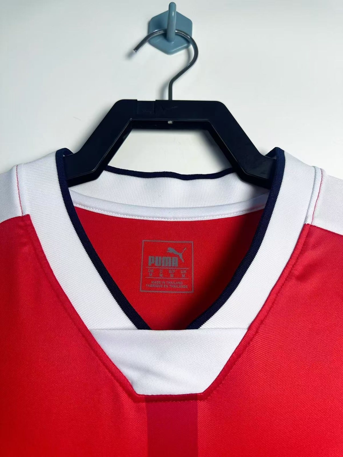 2016-17 Arsenal Retro Home Jersey