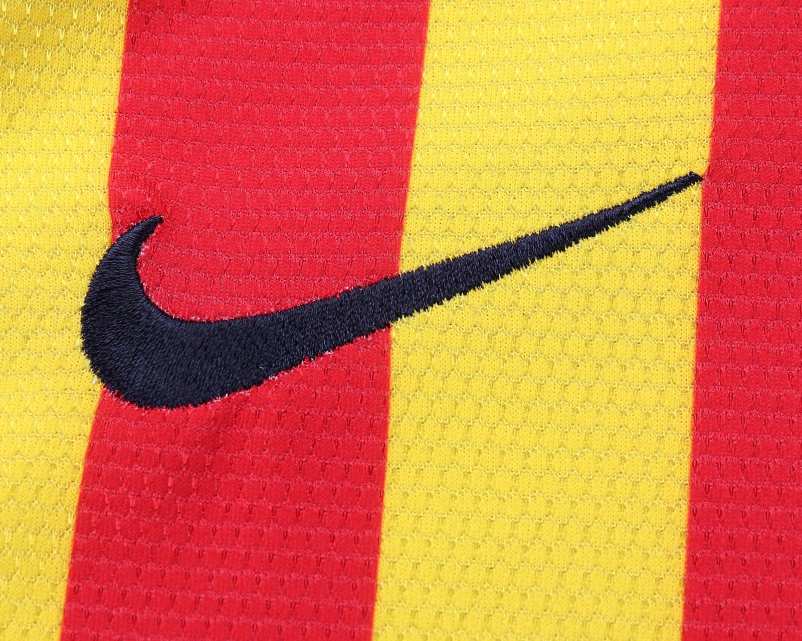 2013-14 Barcelona Away Retro Jersey - Kids