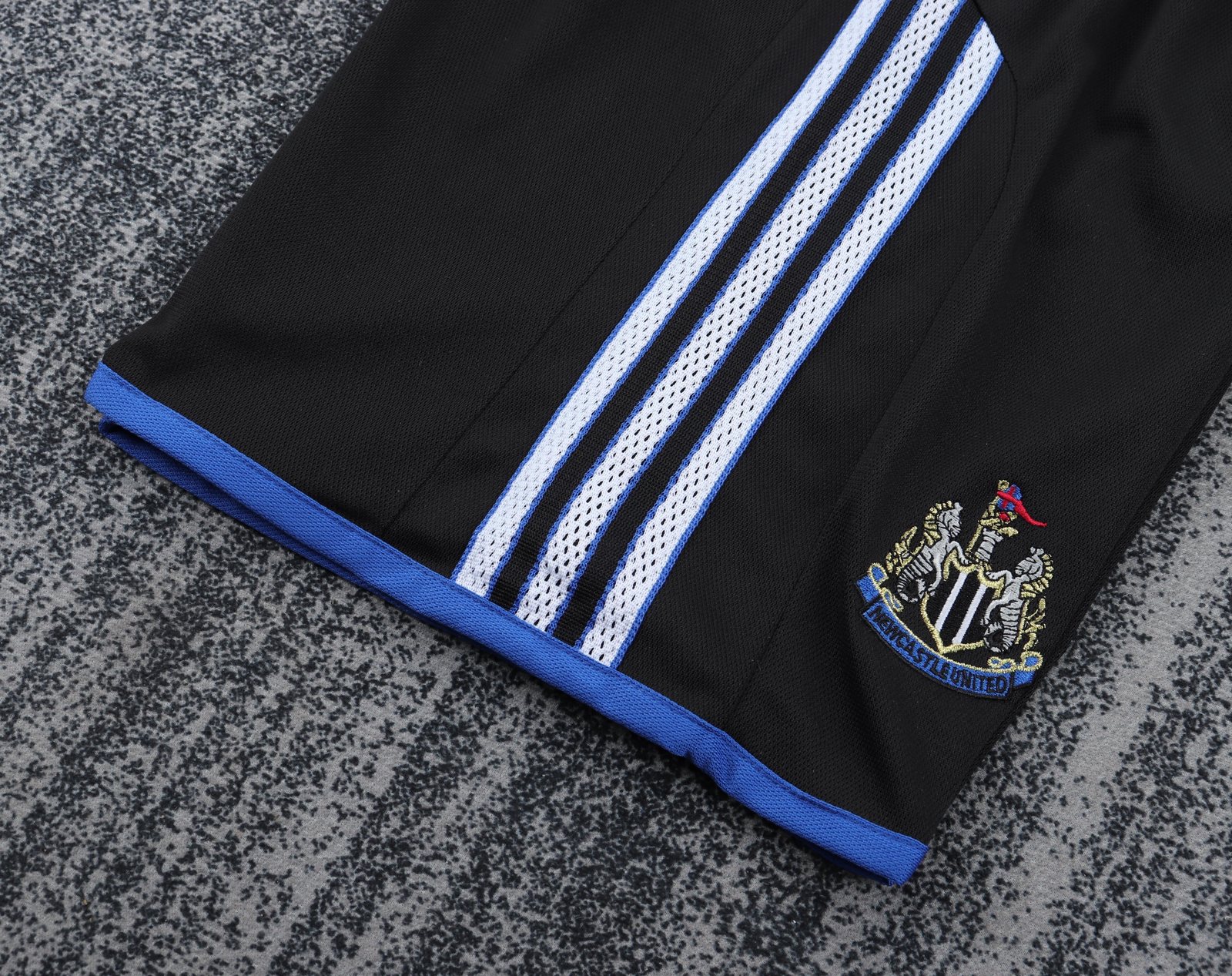 1999-00 Newcastle United Home Retro Jersey - Kids