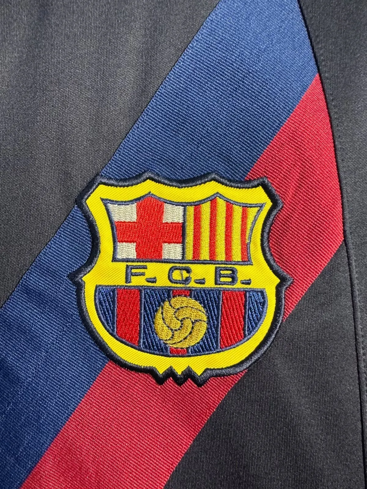 2003–03 Barcelona Second Away Retro Jersey