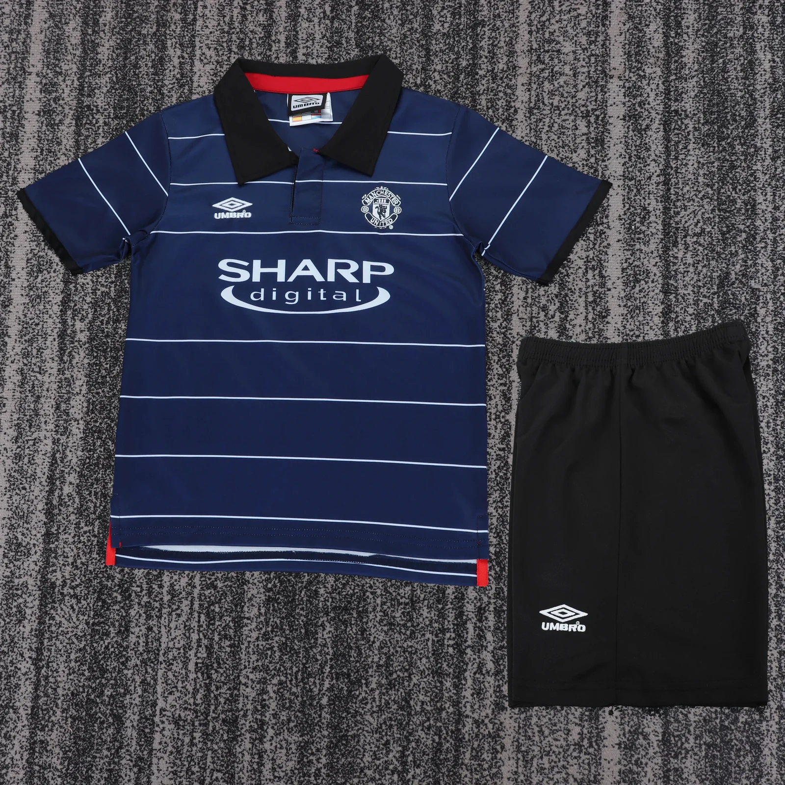 1999-00 Manchester United Away Retro Jersey - Kids
