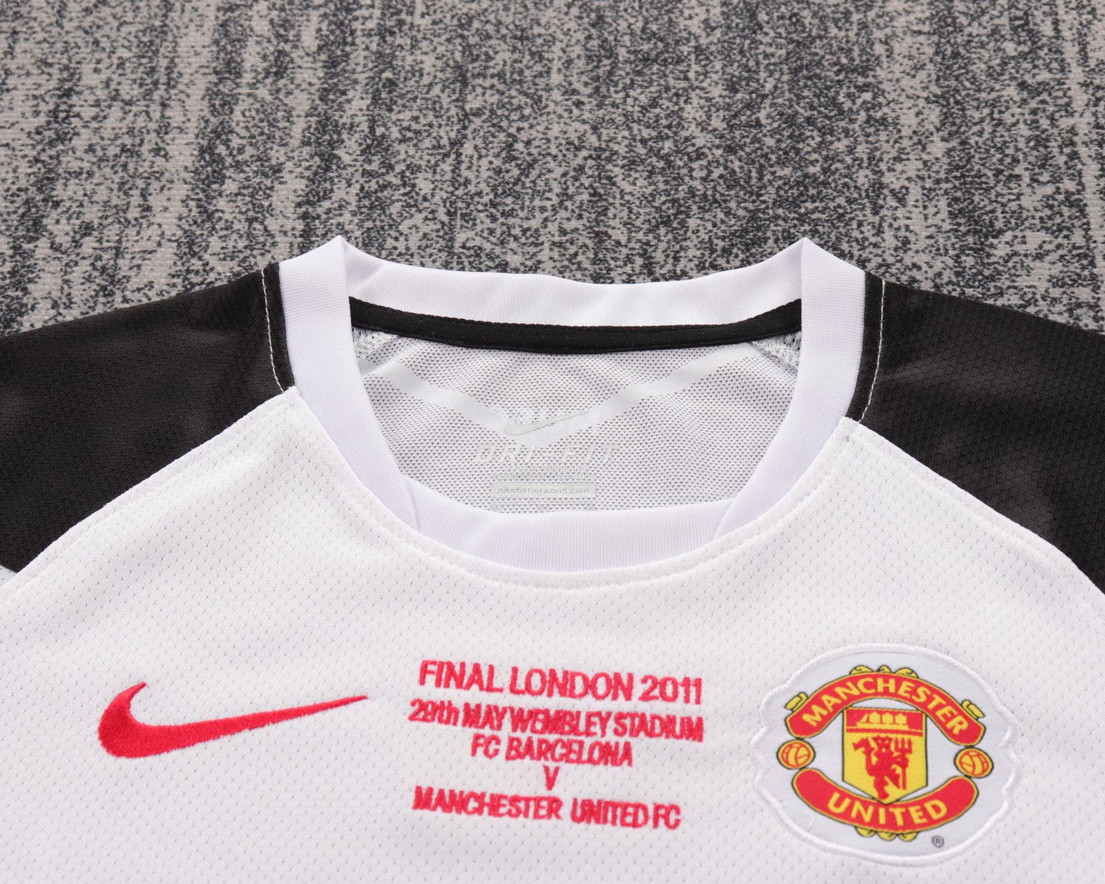 2011-12 Manchester United Away Champions League Retro Shirt - Kids Sizes