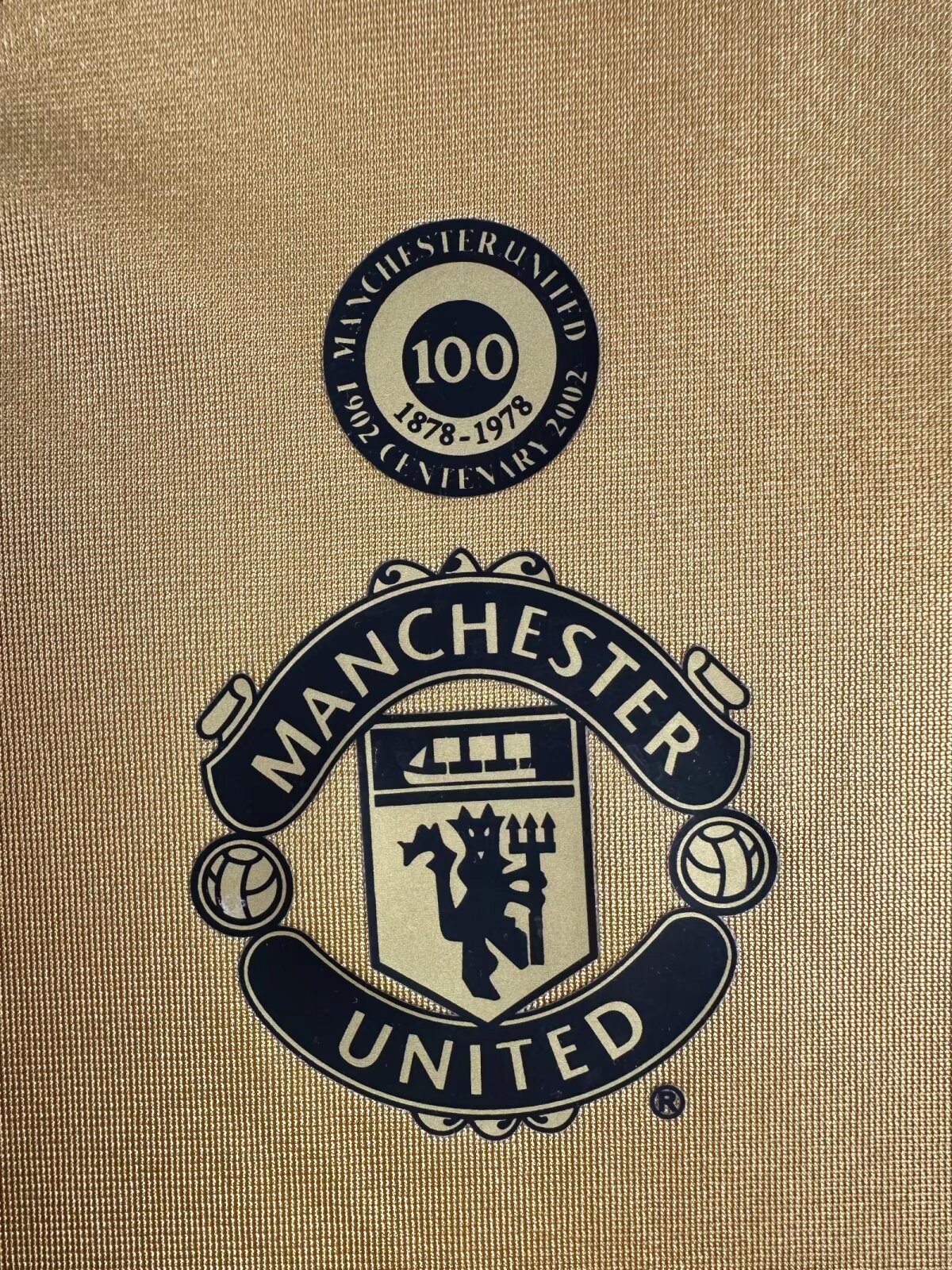 2001-02 Manchester United double-sided centenary commemorative retro jersey