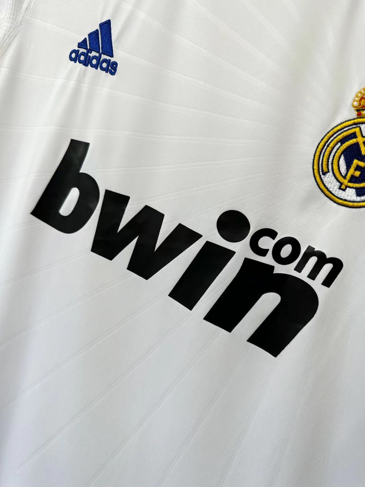 2010-11 Real Madrid Home Retro Jersey