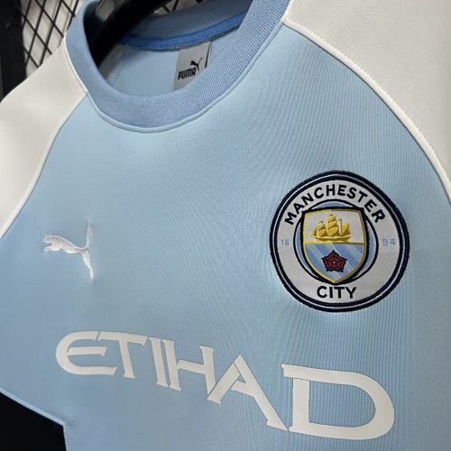 2026-27 Manchester City Long-Sleeve Sweatshirt