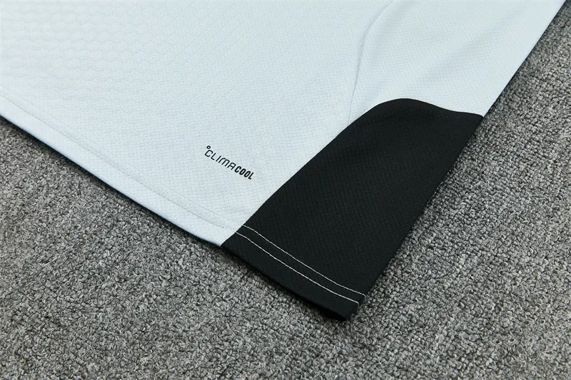 2026-27 Liverpool Light Grey Short-Sleeve Training Jersey