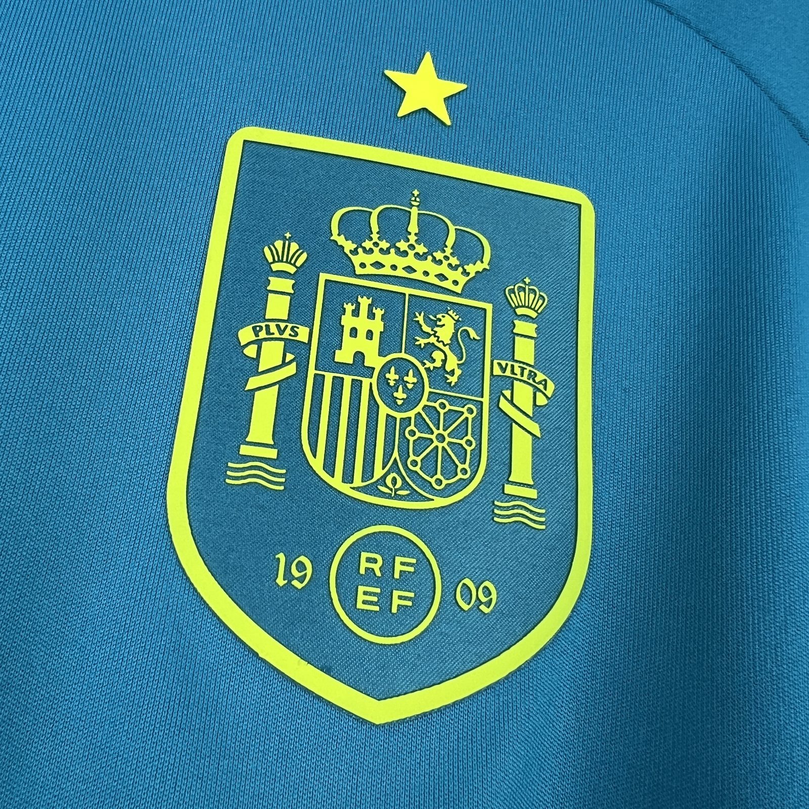 2026-27 Spain Training Jersey – Fan Version
