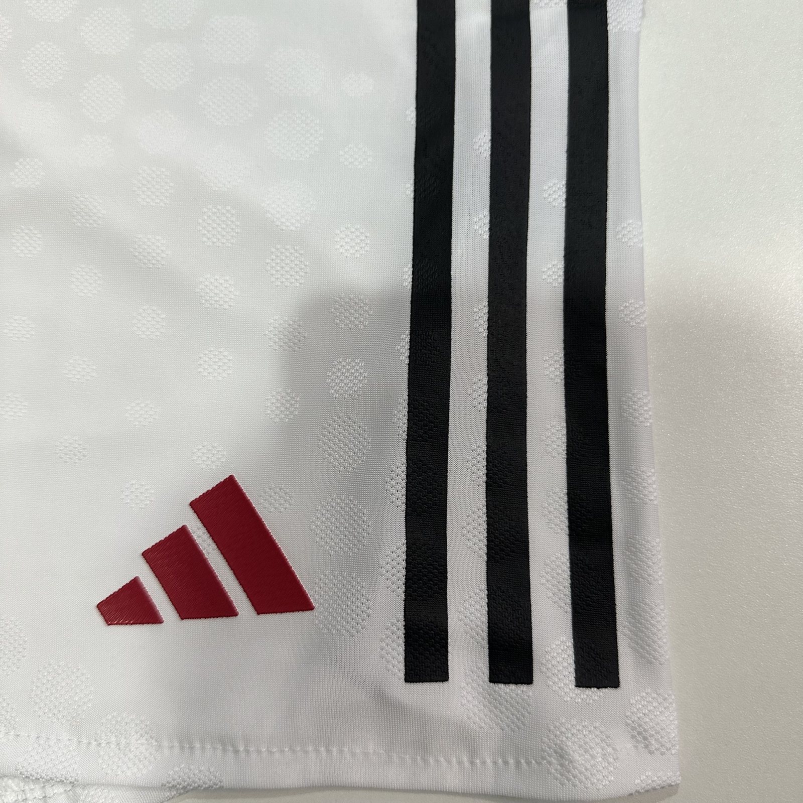 2025-26 Manchester United Home Shorts – Authentic