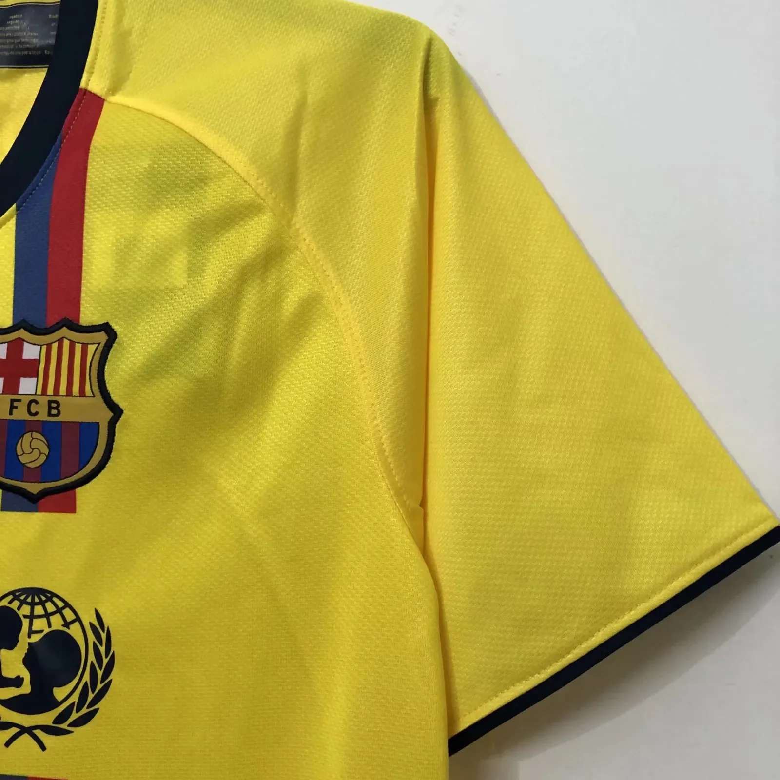 2008-09 Barcelona Away Retro Jersey