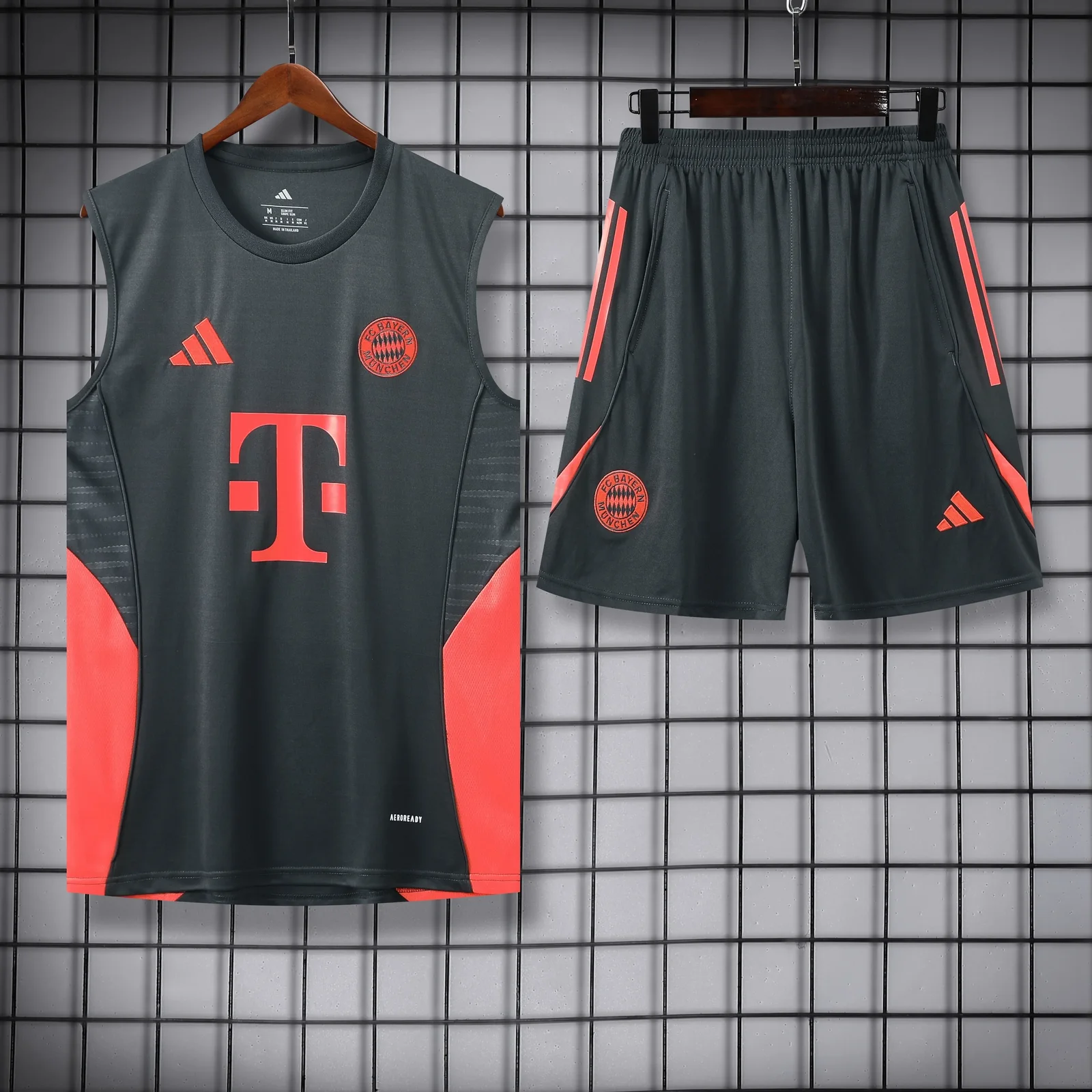 2025-26 Bayern Munich training vest jersey