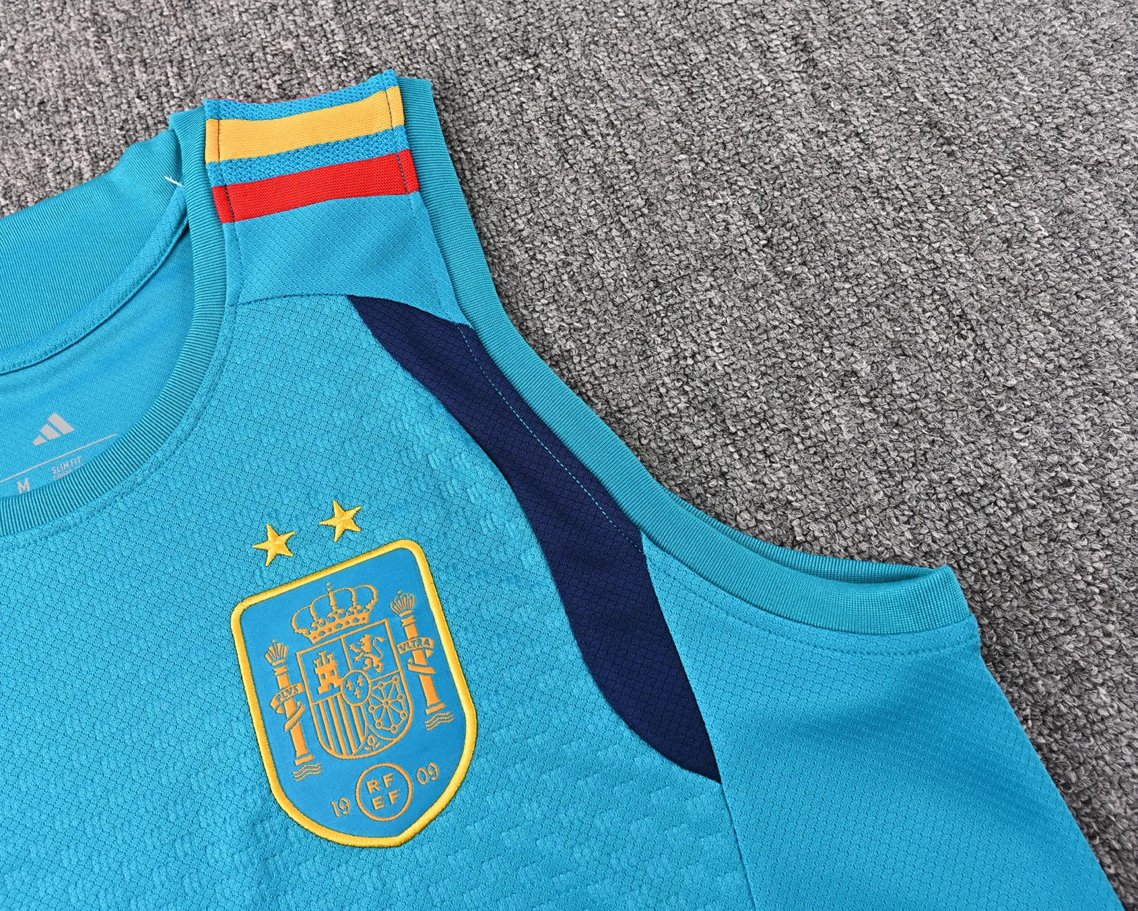 2026-27 Spain training vest jersey