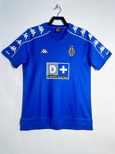 1999-00 Juventus Away Retro Jersey