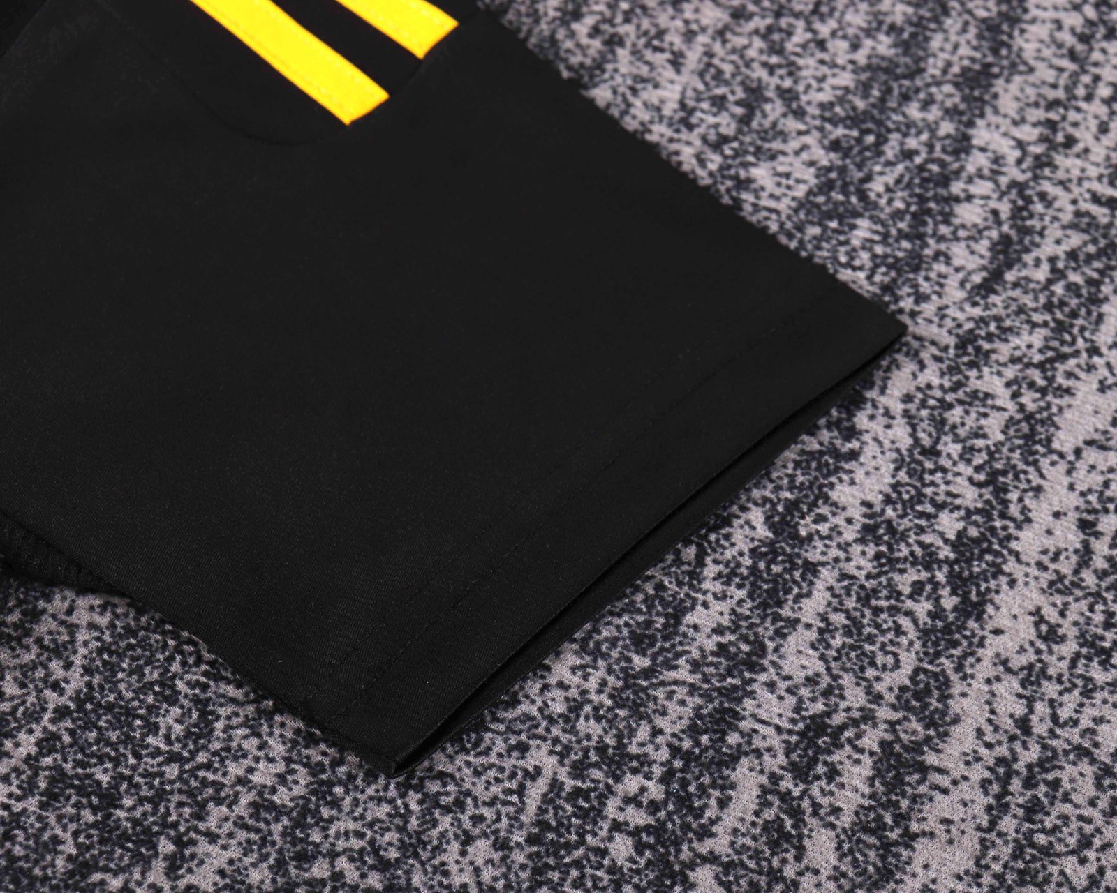 2011-12 Real Madrid Goalkeeper Retro Black Shirt - Kids