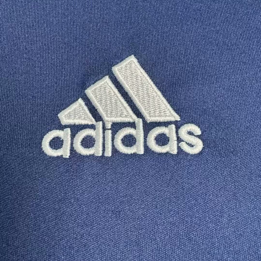 2005-06 Real Madrid Away Retro Jersey