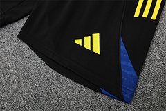 2025-26 Manchester United black short-sleeved training jersey