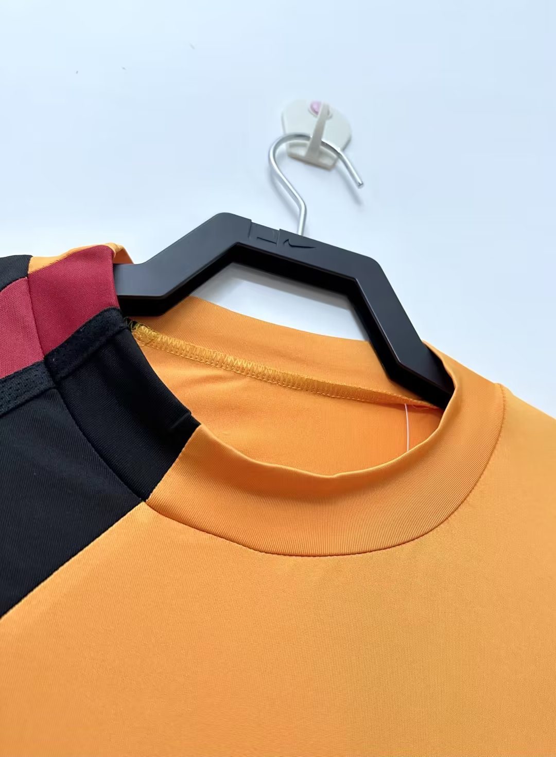 2005-06 Roma Home Retro Jersey