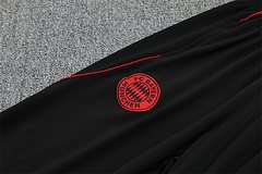 2025-26 Bayern Munich Green Half-Pull Training Jersey
