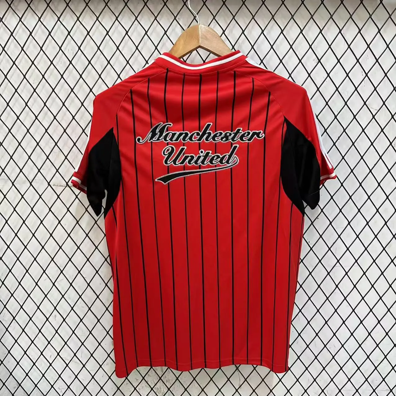 2025-26 Manchester United Baseball Jersey