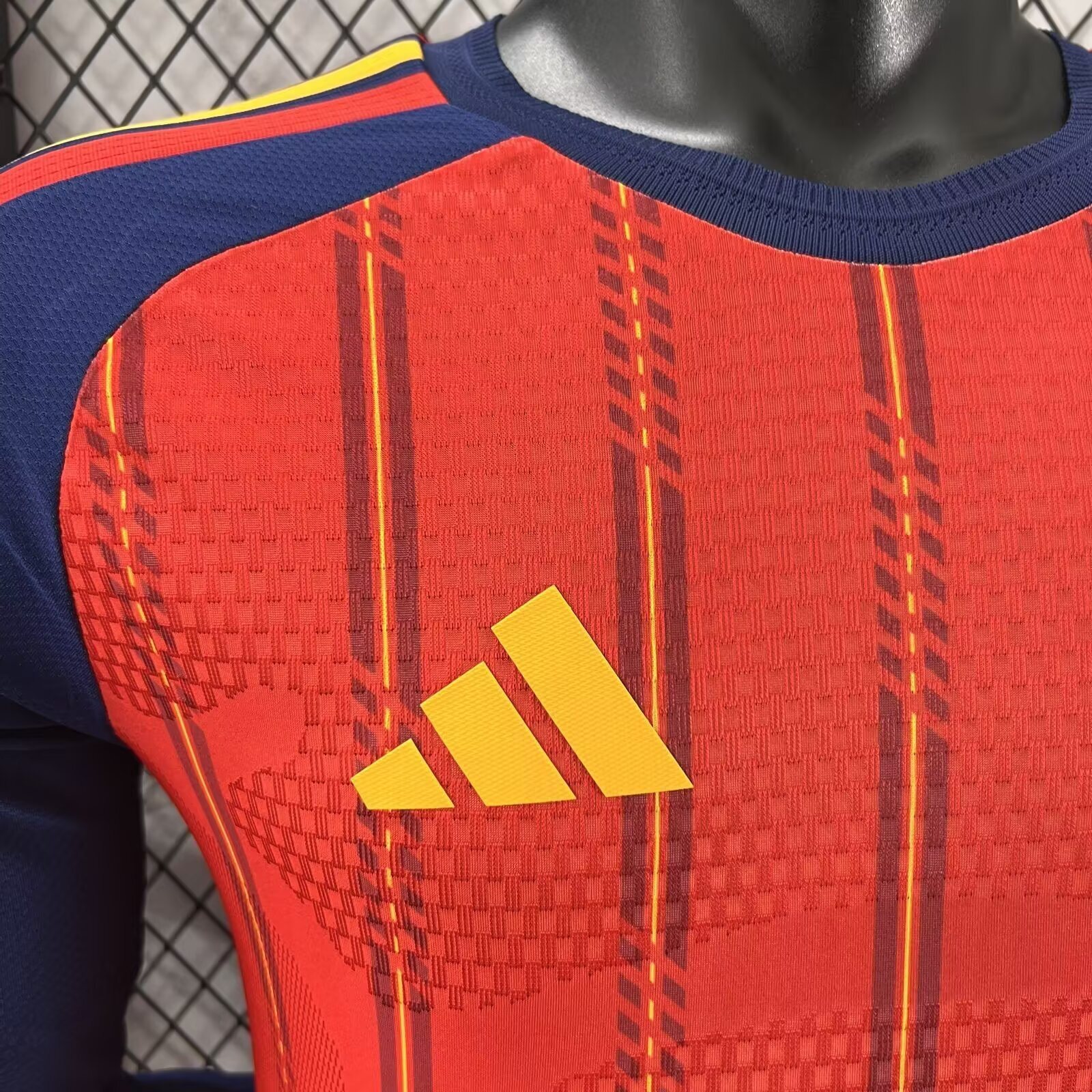 2026 Spain Home Long-Sleeve Jersey - Player Version