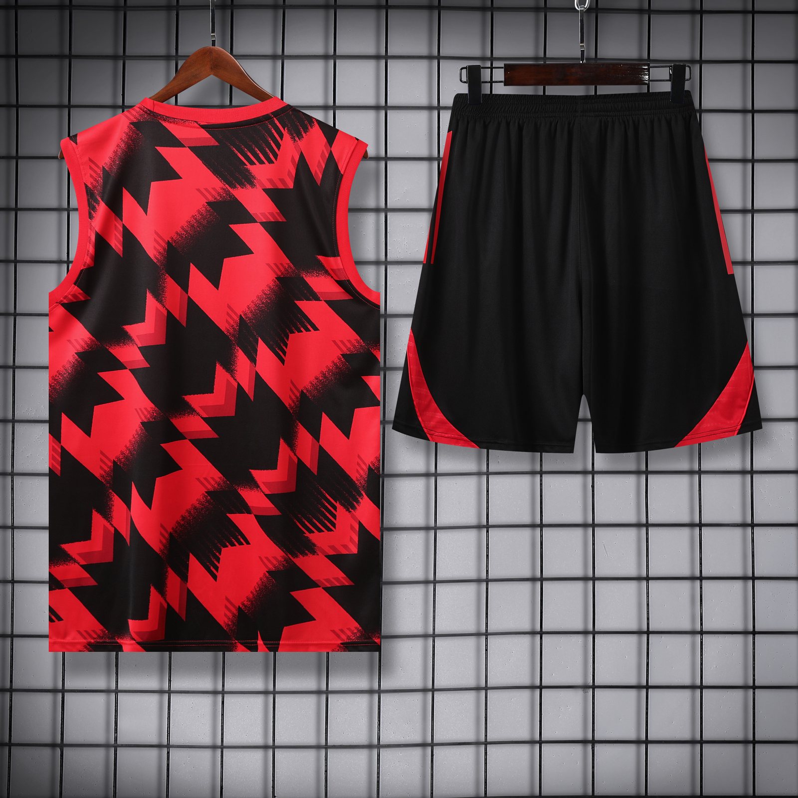 2025-26 Manchester United training vest jersey