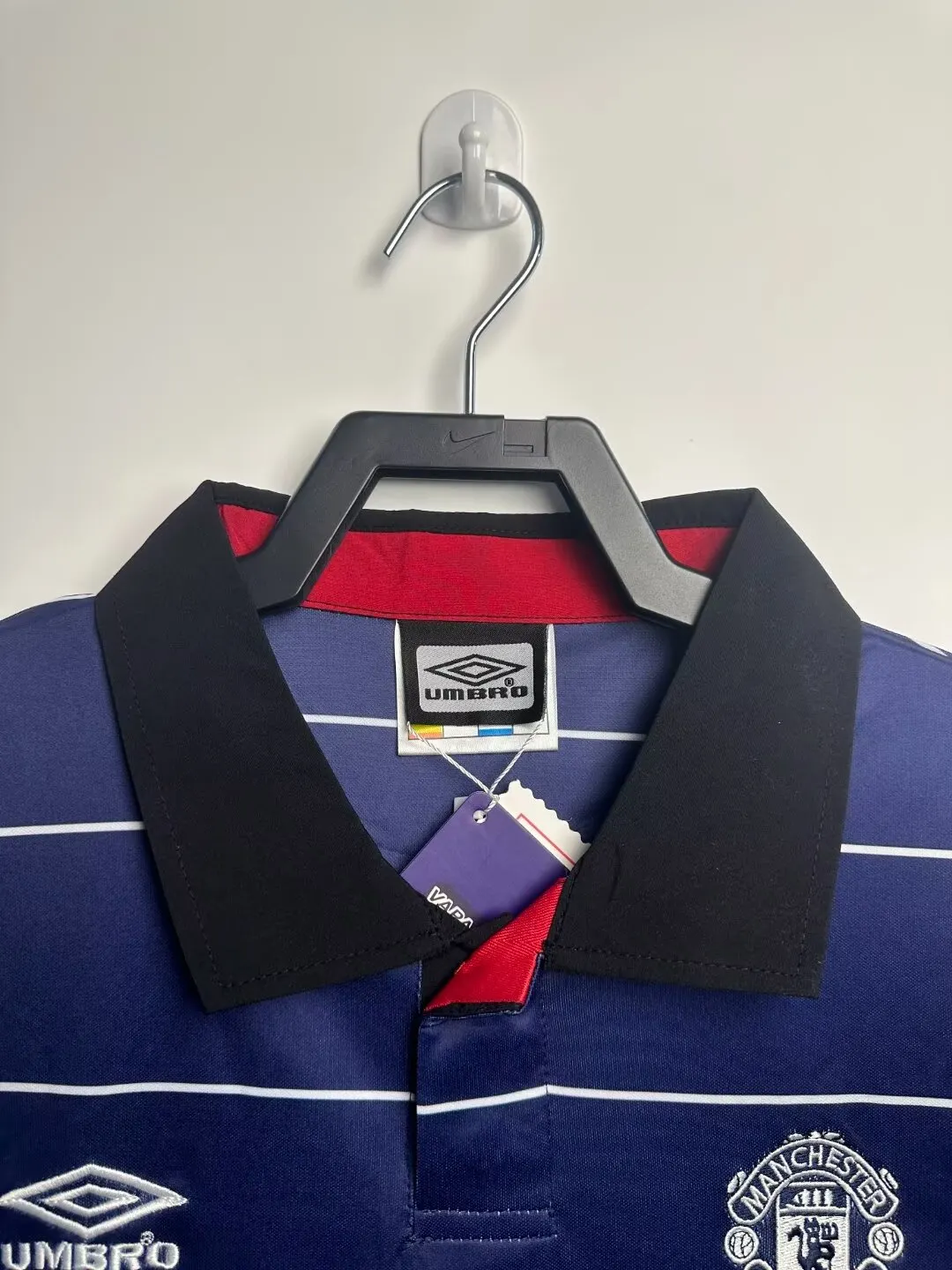 1999-00 Manchester United Away Retro Shirt