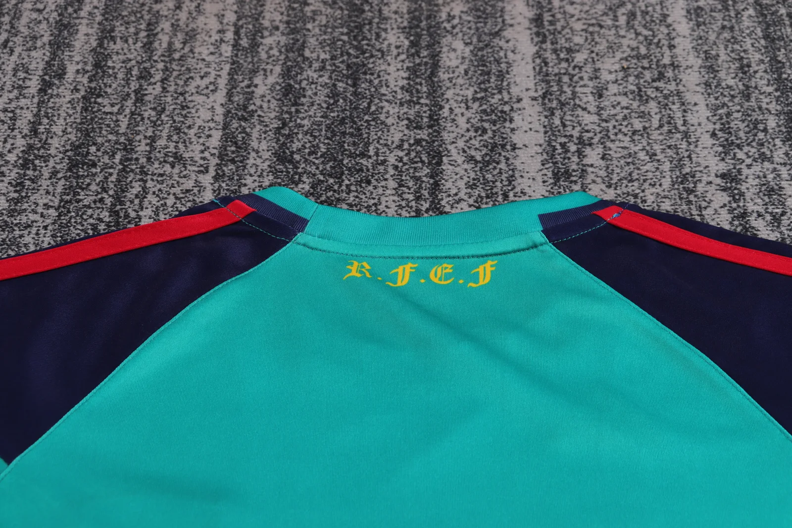 2010 Spain Goalkeeper Retro Jersey - Kids Sizes