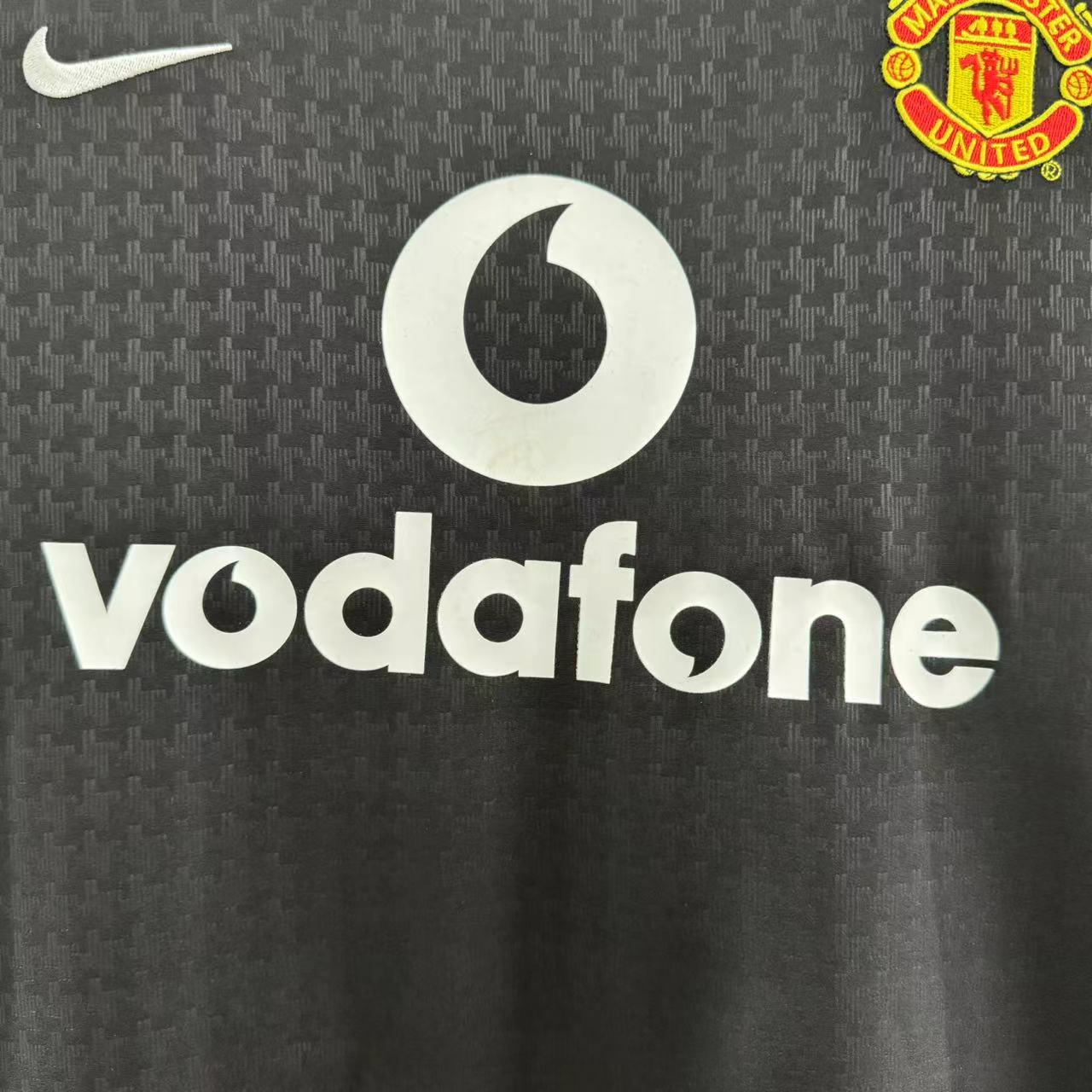 2003-04 Manchester United Away Retro Shirt